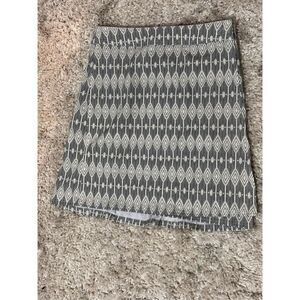 Beautiful long Rip Skirt Hawaii Beach Wrap Skirt Sz small Black Tan Retired Good